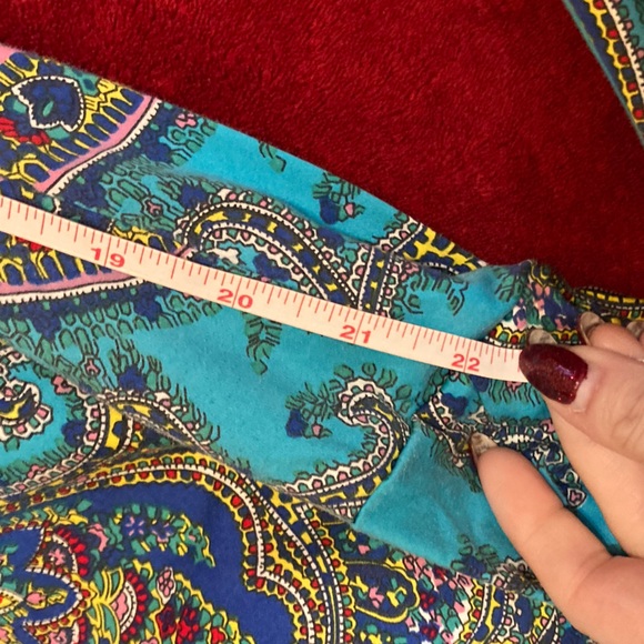 Talbots 16P, cropped signature style side, zip pants in bright paisley pattern - Picture 4 of 8